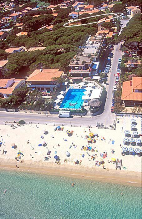 Appartamenti Casa Pineta Марина-ді-Кампо Екстер'єр фото